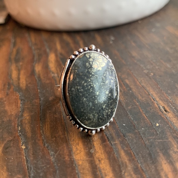 ✨NWT✨Stunning Large Pyrite Sterling Silver Fashion Ring - Picture 2 of 6